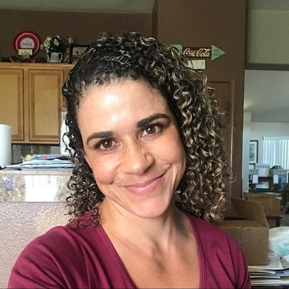 Meet your Posher, Shana
